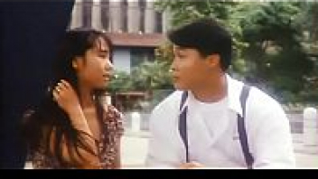 ฉากเย็ดxxxจากหนังRจีนเก่าๆ Amour 1992 สาวน้อยออกเดทกับเเฟนหนุ่มครั้งเเรกที่ทะเล โดนจับหีเปิดซิงxxxซอยหีไม่ยั้งอย่างเด็ด