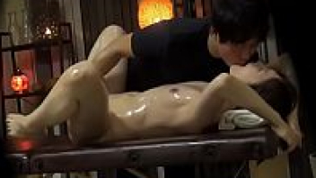 Massage xxx หนังโป้หมอนวดญี่ปุ่น สาวใหญ่รุ่นแม่วัย40ปี Aki Sasaki โดนหมอนวดจับข่มขืนสดๆ เอาควยกระแทกหีไม่ยั้งจนน้ำหีกระเด็นเต็มพื้น