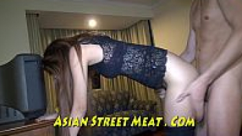 กระหรี่พัทยาขายหี Asian Street Meat หนังโป๊ไทยเด็ด  กระหรี่สาวไทยรับงานกลางคืน เจอหนุ่มฝรั่งบ้ากามควยใหญ่กระเด้าหีจนเสร็จxxxน้ำเงี่ยนแตกเต็มปาก